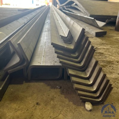 Уголок гнутый равнополочный 30х30х3 мм ст. 3сп / 3пс ГОСТ 19771-93 купить в Усть-Каменогорске