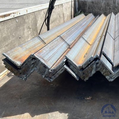 Уголок стальной равнополочный 125х125х12 мм С335 ГОСТ 8509-93 купить в Усть-Каменогорске