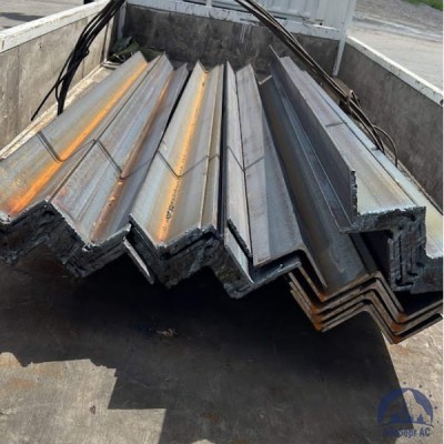 Уголок стальной равнополочный 200х200х13 мм С345 ГОСТ 8509-93 купить в Усть-Каменогорске